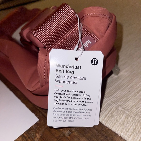 NWT Wunderlust Belt Bag Briar Rose - Picture 2 of 3